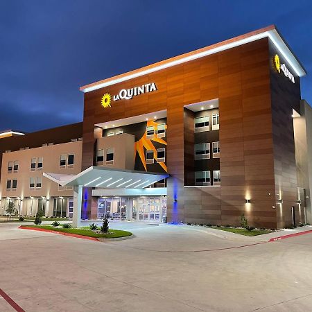 La Quinta Inn & Suites By Wyndham Dallas/Fairpark Exteriör bild