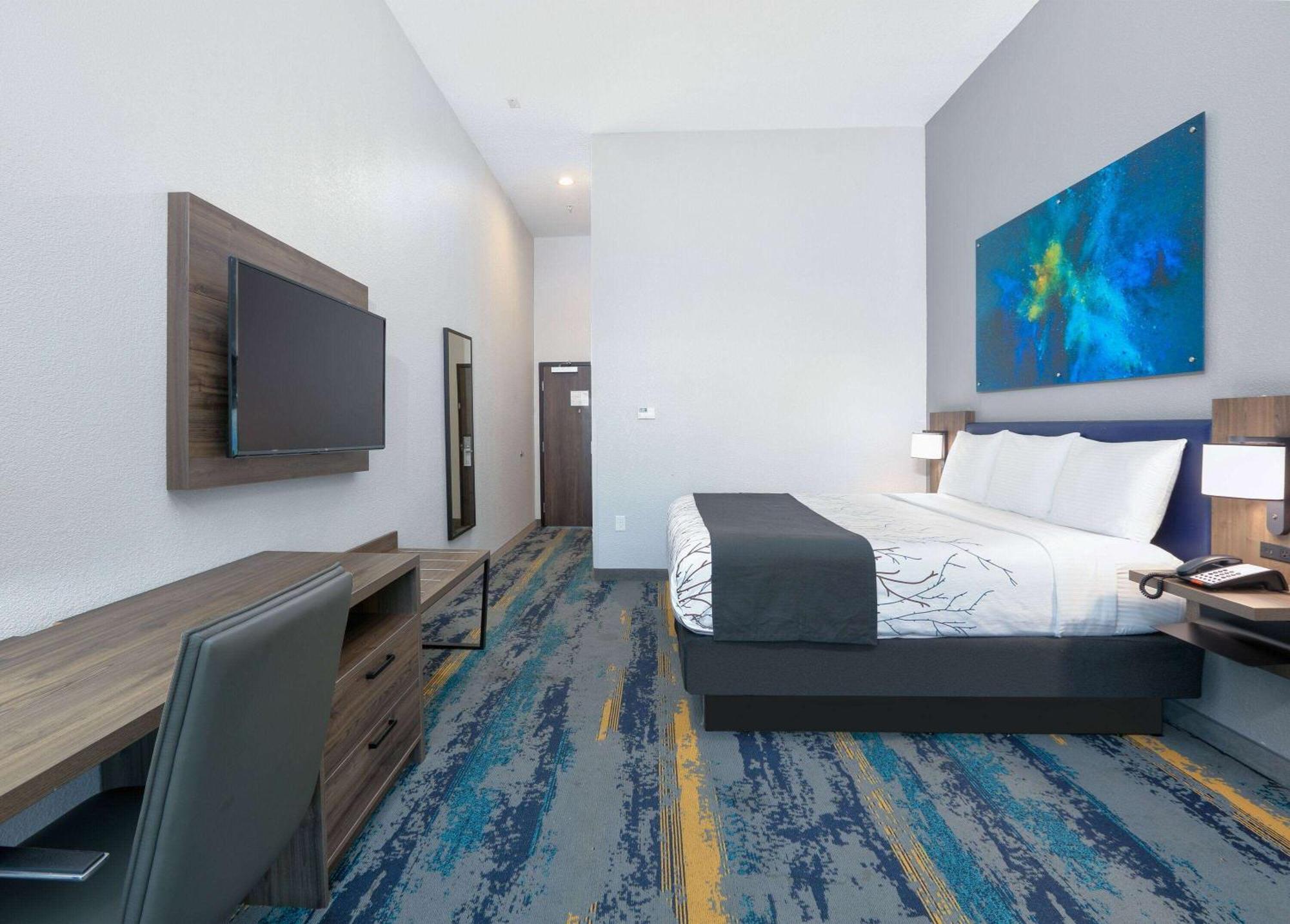 La Quinta Inn & Suites By Wyndham Dallas/Fairpark Exteriör bild