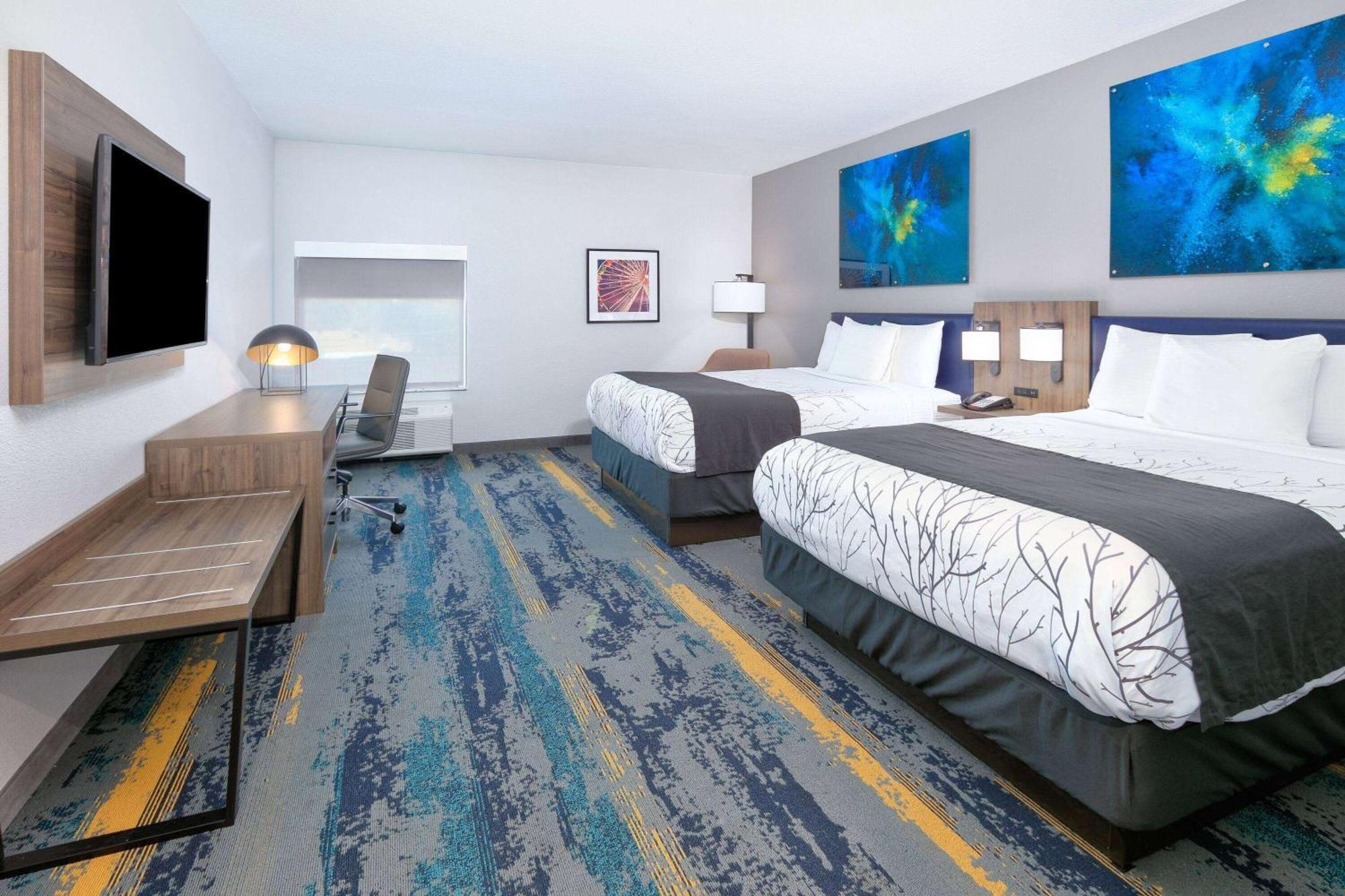 La Quinta Inn & Suites By Wyndham Dallas/Fairpark Exteriör bild