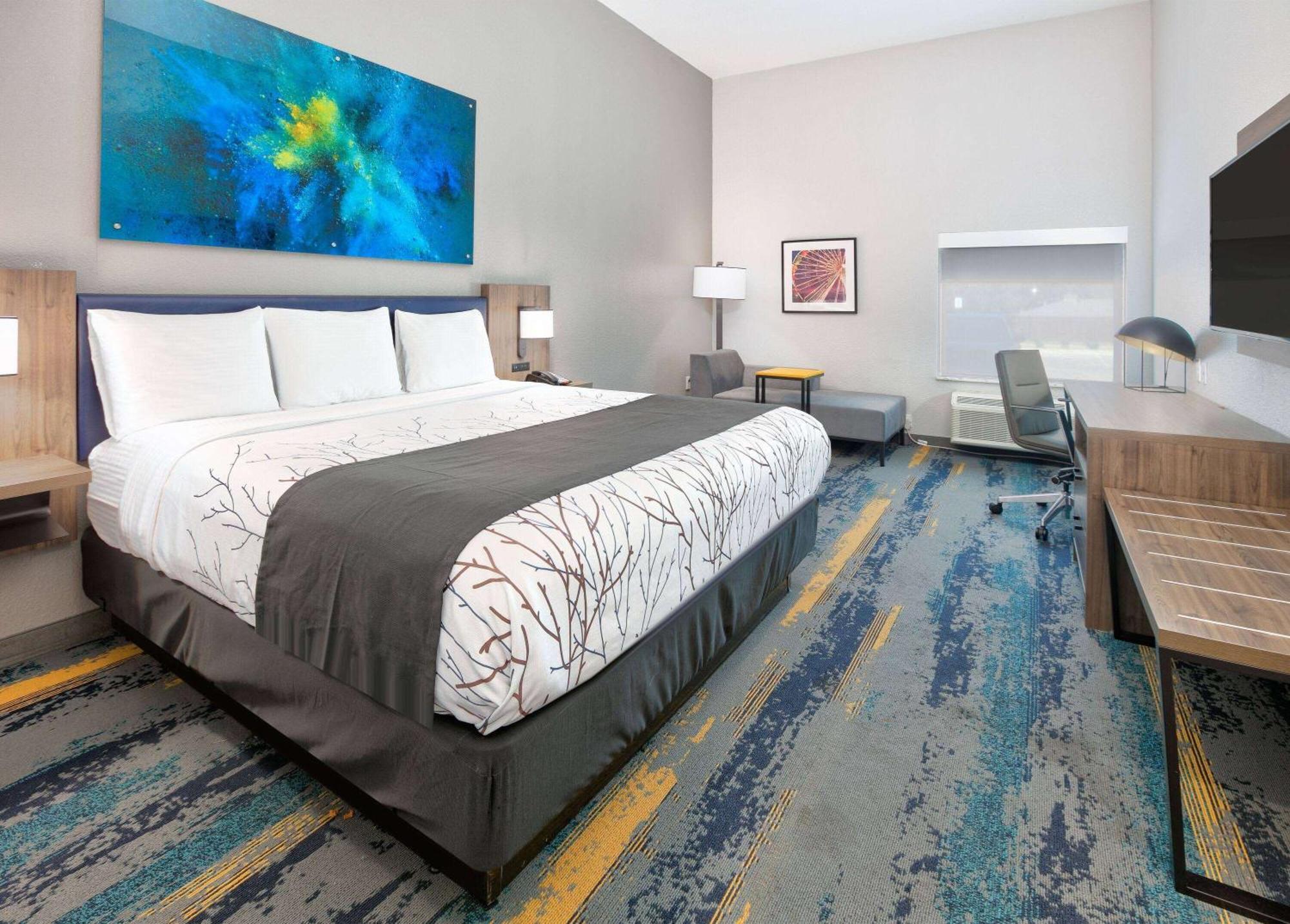 La Quinta Inn & Suites By Wyndham Dallas/Fairpark Exteriör bild